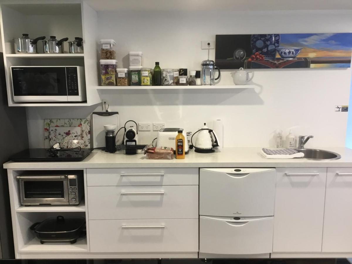 Sunny Glen Cottage Waikanae Exterior foto