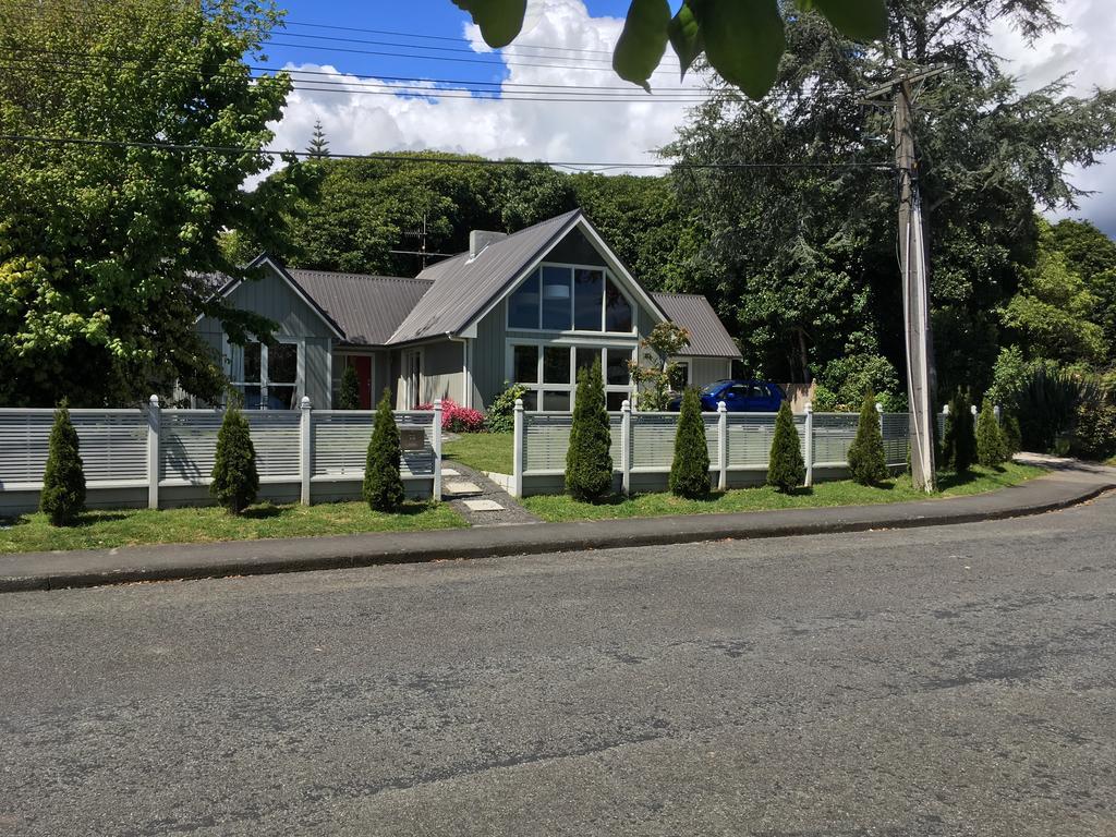 Sunny Glen Cottage Waikanae Exterior foto